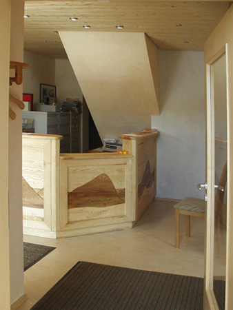 Wohnhaus mit Arztpraxis in Weyhers